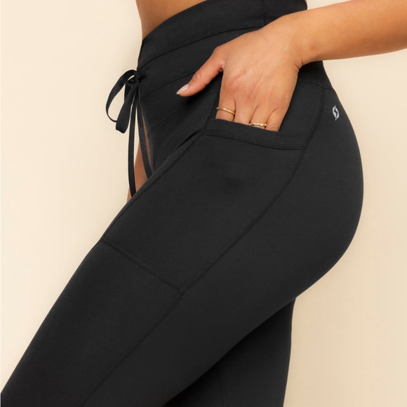POPFLEX FOREST GREEN Cargo Leggings - Picture 3 of 6